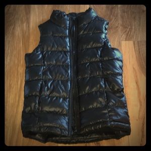 EUC Black Frost Free Puffer Vest